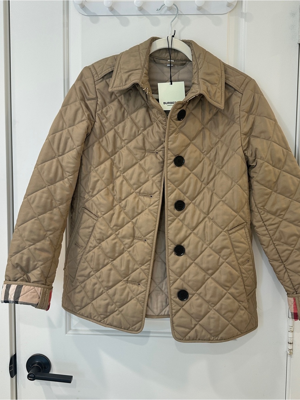 Burberry Diamond Quilted Lightweight Jacket – Honey Beige